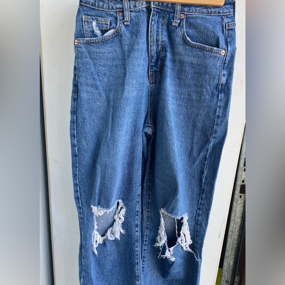 Wild Fable High Waist Straight Leg Distressed Jeans Size 6/28 - Picture 2 of 10